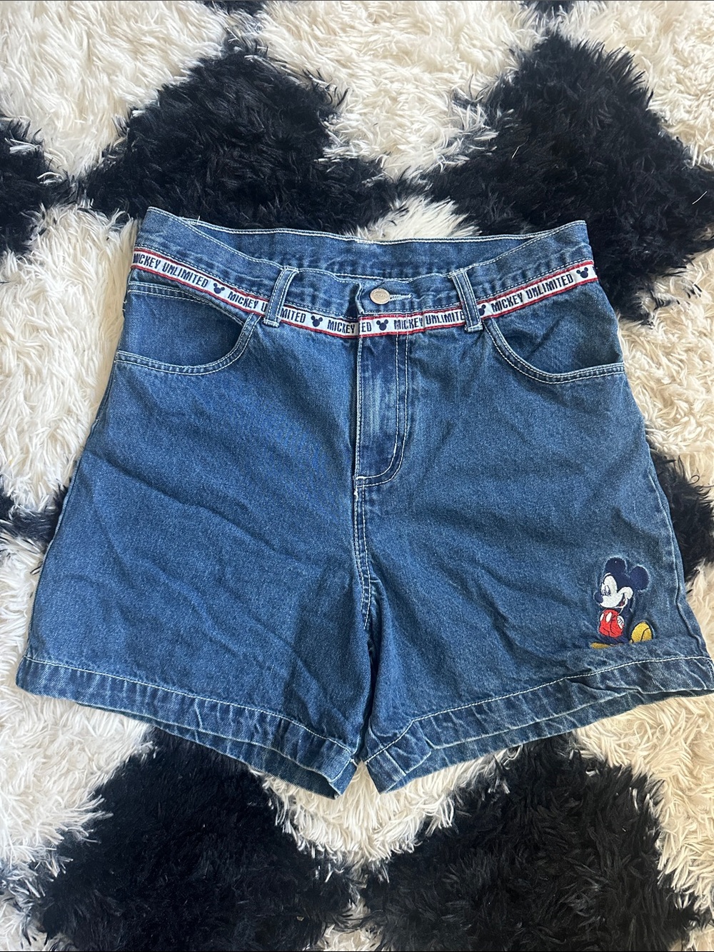 Vtg Mickey denim shorts